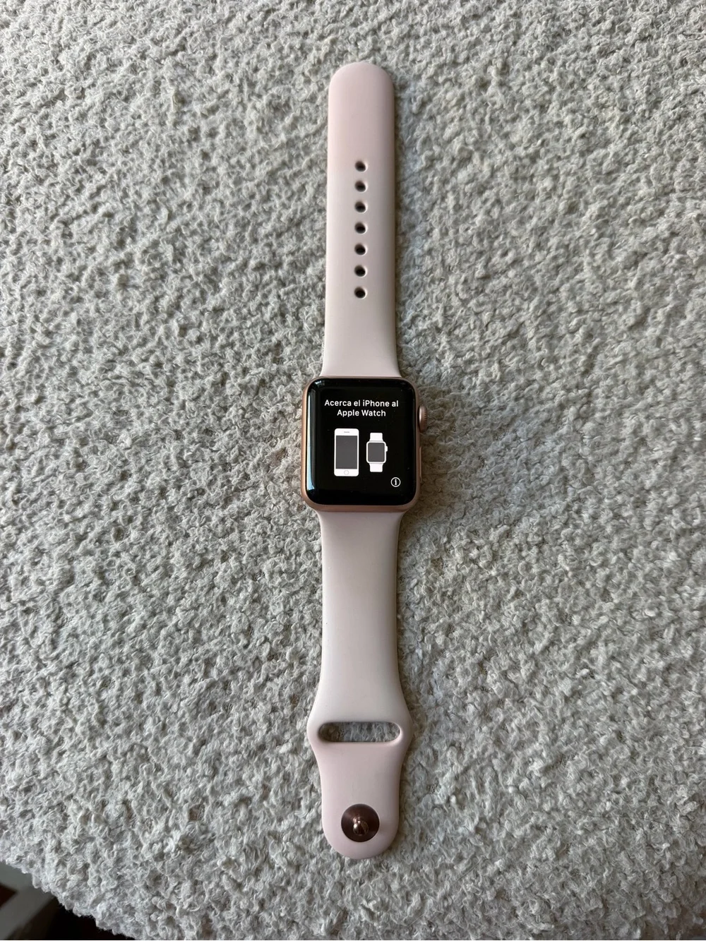 Apple Watch Series 3  38 mm with Pink Sport Band - Pink